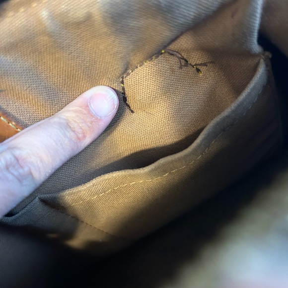 Louis Vuitton Monogram Brown Handbag - Picture 12 of 15